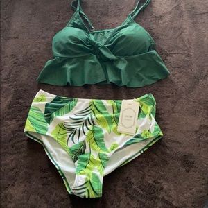 NWT Coeur De Vague 2 piece bathing suit size Med.